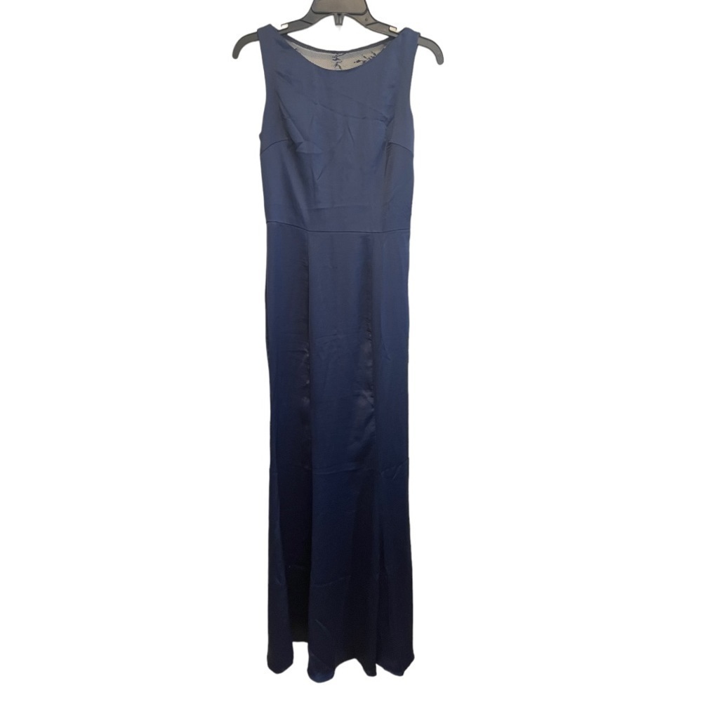 𝅺chi chi long blue sleeveless dress